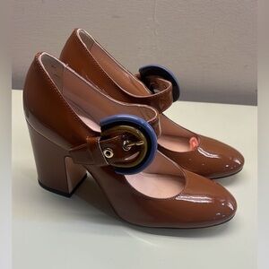 AGL MADE IN ITALY LEATHER Brown Heeled Pumps with Strap and Buckle